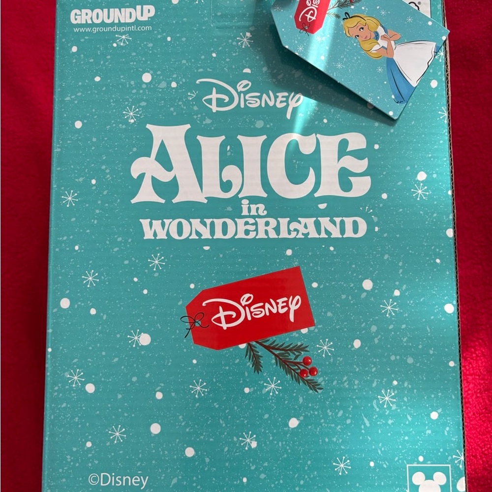 Disney Alice in Wonderland Slippers and Sleep Mask Set Women’s/Juniors (6-7) - Picture 4 of 5